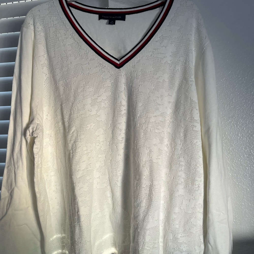 Tommy Hilfiger Cream Sweater with Red and Black Accents